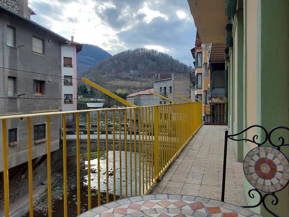 Allotjament Can Polit Camprodon Exteriör bild